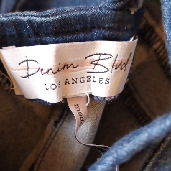 Denim romper| Denim open back romper| Ruffle Apron Sz Large |summer Rompers. - Picture 9 of 10